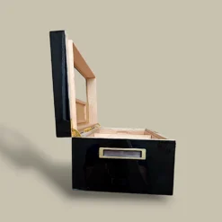 Side Handle View of Black Lacquer Cigar Humidor HM-210L-BK