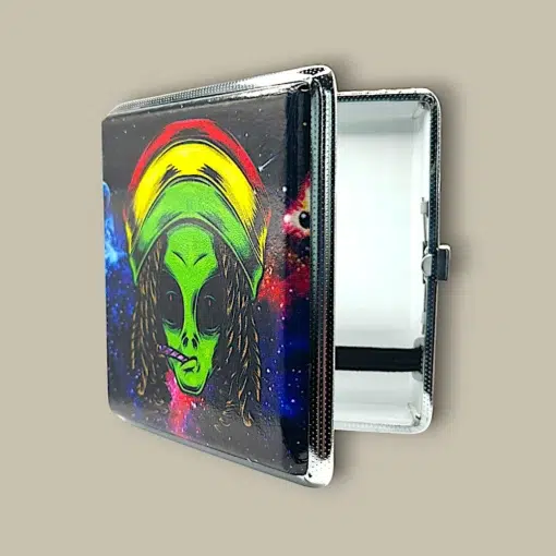 Rasta Smoking Alien Cigarette Case CC-55 – Front View
