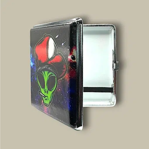 Smoking Alien Cigarette Case CC-53 – Open Angle View