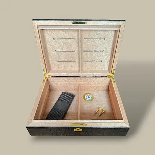 Crocodile Leather Humidor Open Lid Interior View HM-205L-DB