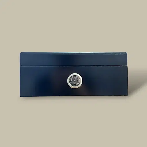 Black Lacquer Cigar Humidor HM-117M-BK – Front View
