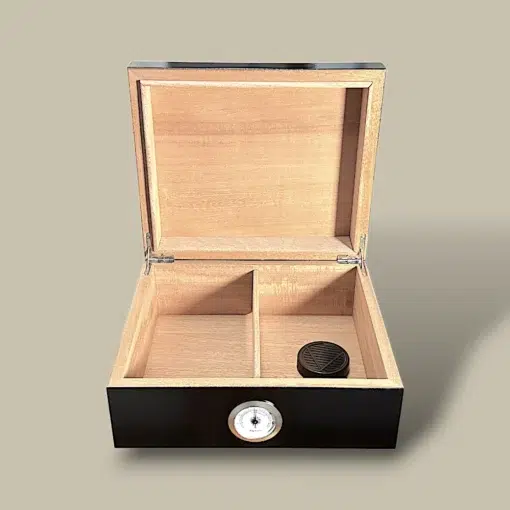 Black Lacquer Cigar Humidor HM-116M-BK – Open View