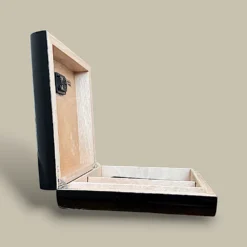 Black Lacquer Cigar Humidor HM-105AE-BK – Side Angle