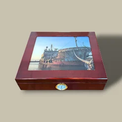 Cherry Glass Ship Humidor HM-111G-CH – Top Closed