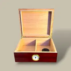 Cherry Wood Cigar Humidor HM-116M-C – Open Interior
