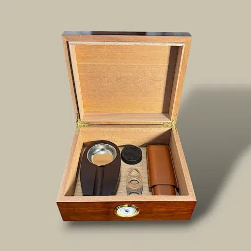 Medium Cigar Humidor with Accessories HM-115M-BR – Open Interior