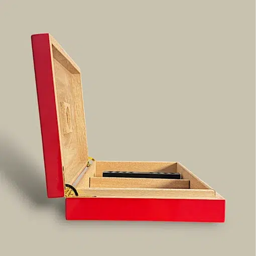 Red Che Guevara Cigar Humidor HM-115W-RD – Side Open View