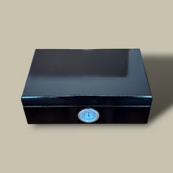 Small Black Cigar Humidor HM-105B-BK – Closed Top