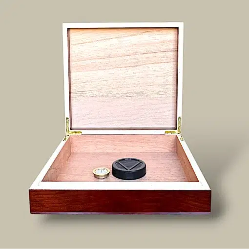 Small Cigar Humidor Brown HM-106S-BR – Open Interior