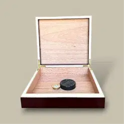 Small Cherry Cigar Humidor HM-109S-CH – Open Interior