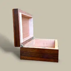 Walnut Gloss Cigar Humidor HM-106B-WT – Side Angle
