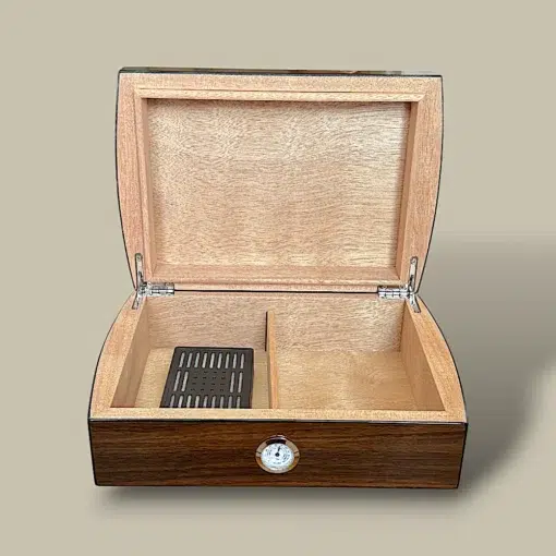 Walnut Gloss Cigar Humidor HM-105AF-WL – Open Interior
