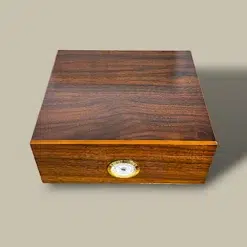 Walnut Wood Cigar Humidor HM-116M-W – Top View