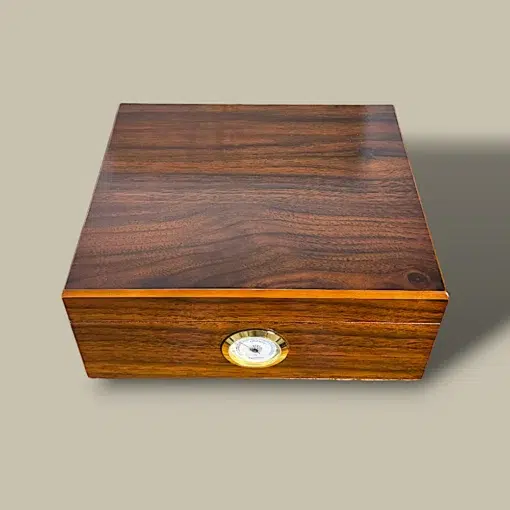 Walnut Wood Cigar Humidor HM-116M-W – Top View