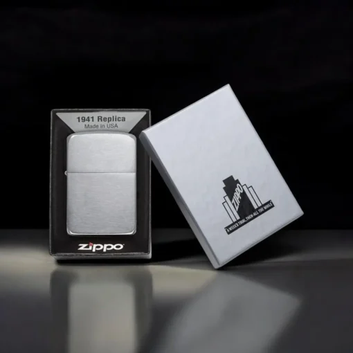 ZIPPO® 1941 Replica Brushed Chrome with Box