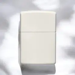 ZIPPO® Glow In The Dark 49193