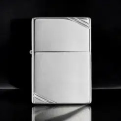 ZIPPO® Vintage High Polish Chrome 260
