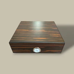 Ebony Humidor – Top View – 30 Cigars – Matte Finish