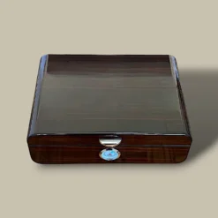 Top View – Ebony Lacquer Cigar Humidor