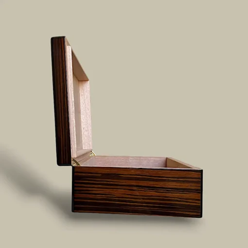 Side View – Open Humidor – 40 Cigar Capacity