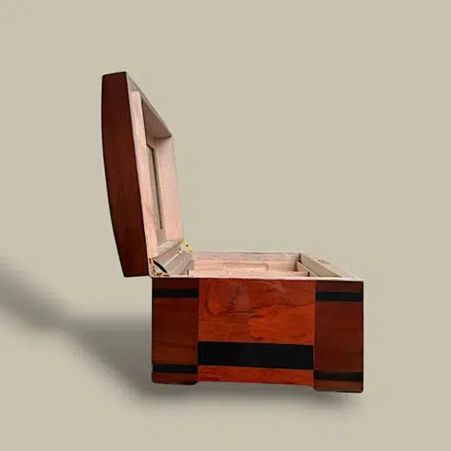 Side View of 80 Cigar Humidor – Mahogany Finish