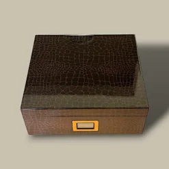 Brown Crocodile Humidor – Top View – HM-114M-AE