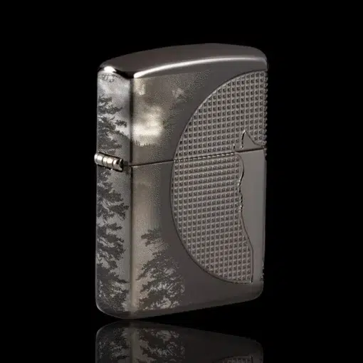 ZIPPO® The Howl of the Wolf – Side Angle